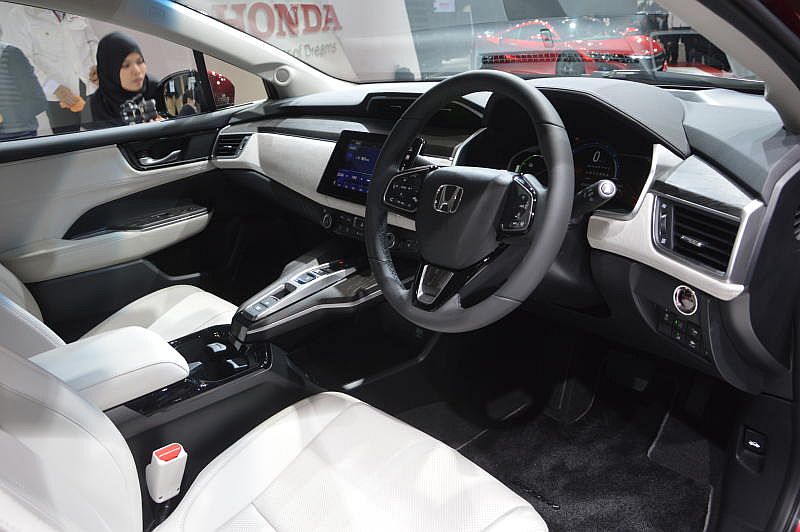 Honda Clarity (3)
