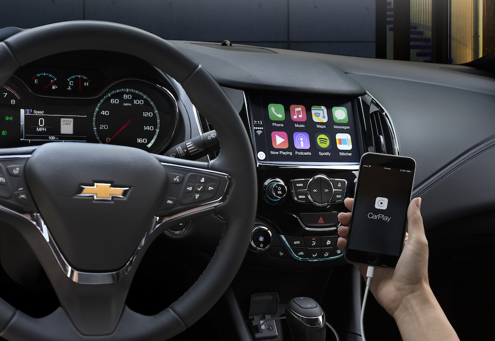 Packed with new technologies such as available Android Auto, Apple CarPlay and new active safety features, as well as a more spacious interior and an athletic, aerodynamically optimized design, the 2016 Cruze elevates the compact car segment.